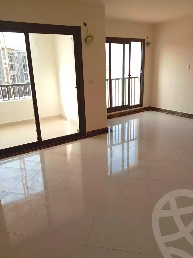 دوبلكس بغرفتي نوم في نيوم بيراميدز، صورة ٧ من ٨