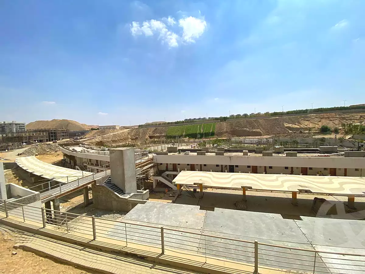 https://aqarmap.com.eg/ar/listing/6896800-for-sale-cairo-new-cairo-compounds-mwntn-fyw-y-syty-club-park-mountain-view-icity