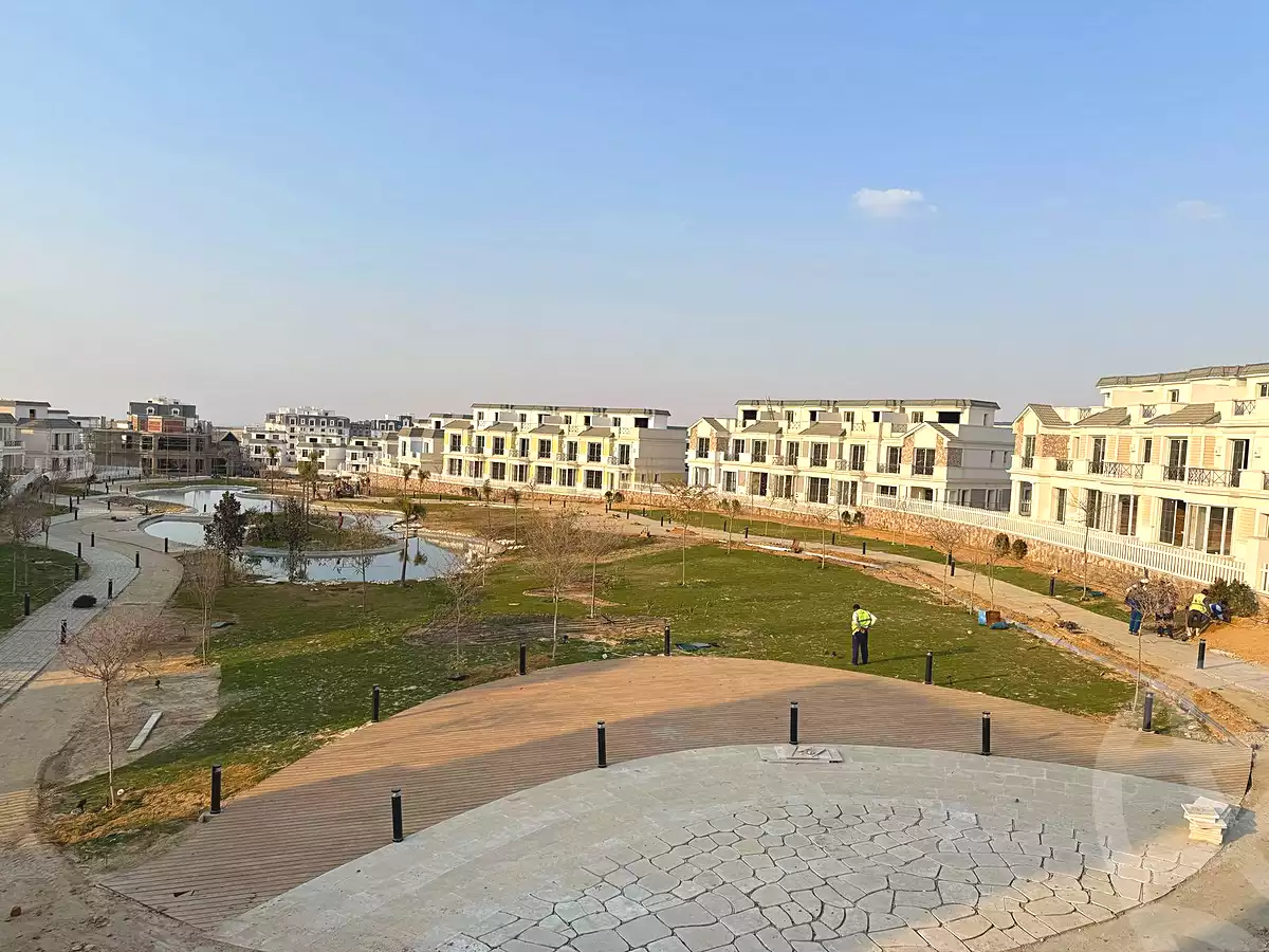 https://aqarmap.com.eg/en/listing/6896807-for-sale-cairo-new-cairo-compounds-mountain-view-1