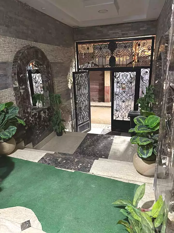 https://aqarmap.com.eg/en/listing/6896822-for-sale-alexandria-new-miami-el-quds-school-st