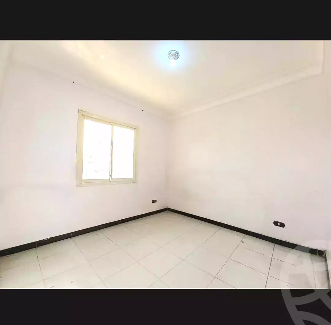 https://aqarmap.com.eg/ar/listing/6896895-for-sale-alexandria-miami-street-57