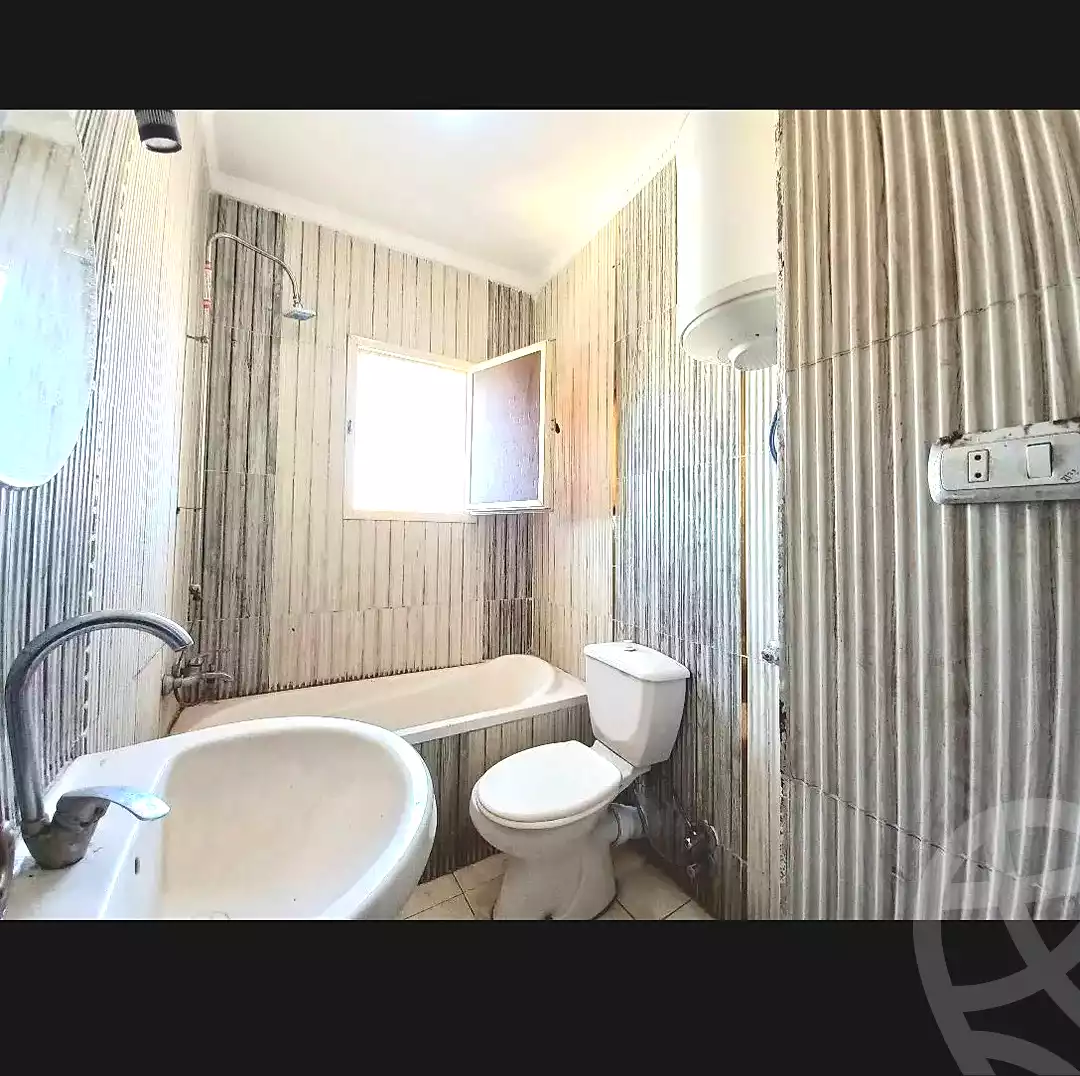 https://aqarmap.com.eg/ar/listing/6896895-for-sale-alexandria-miami-street-57