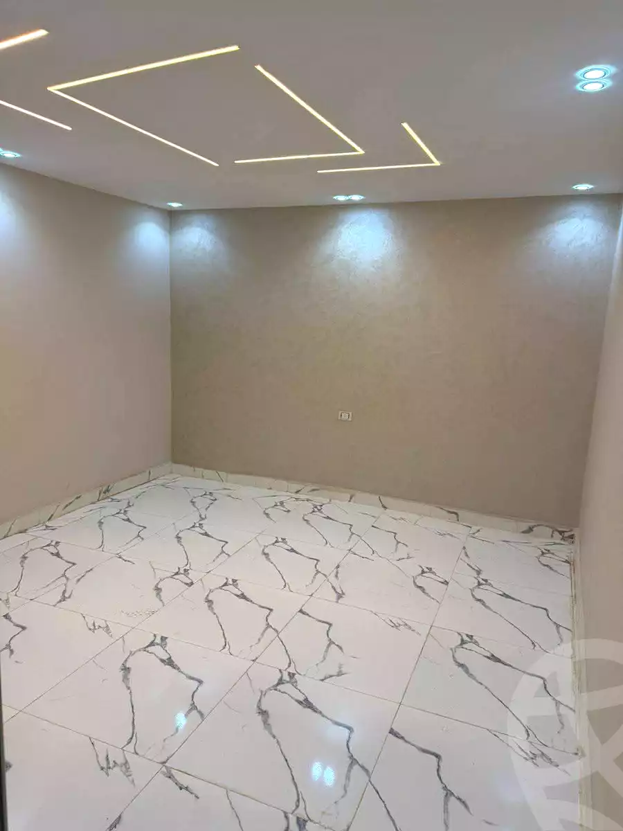 https://aqarmap.com.eg/ar/listing/6894235-for-sale-cairo-el-haram-el-lebeny-soltan-khattab-st