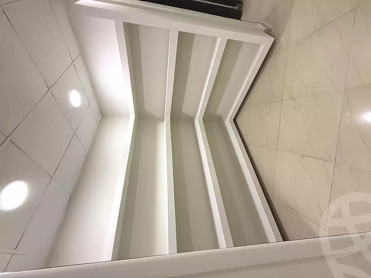 https://aqarmap.com.eg/ar/listing/6897726-for-rent-cairo-6th-of-october-lhsry