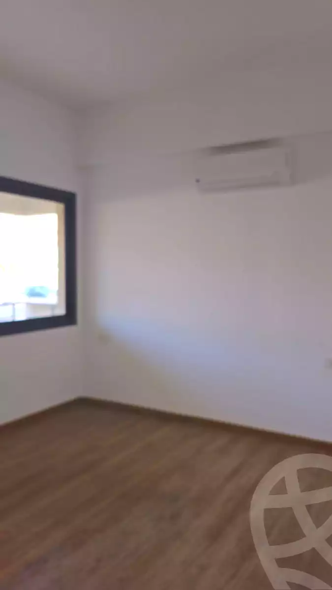 شقة بـ٣ غرف نوم في فيفث سكوير المراسم، صورة ٣ من ٦