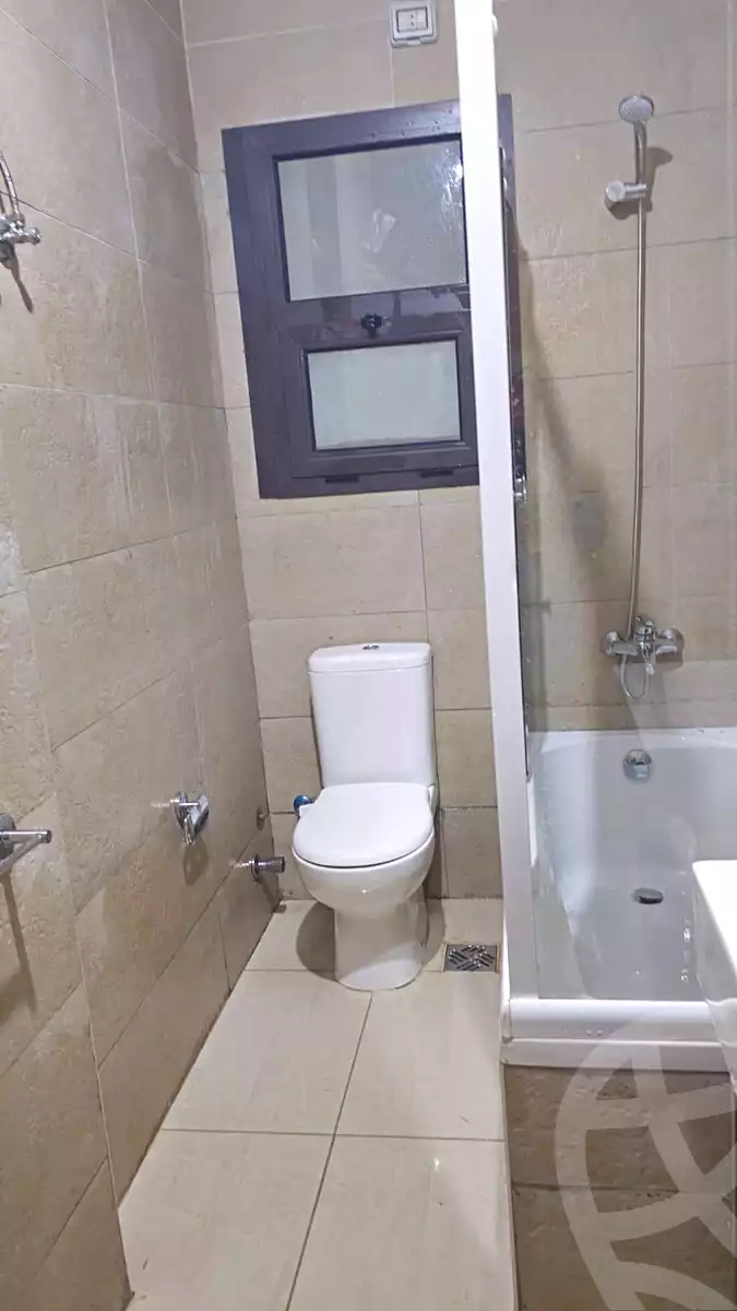 شقة بـ٣ غرف نوم في فيفث سكوير المراسم، صورة ٥ من ٦