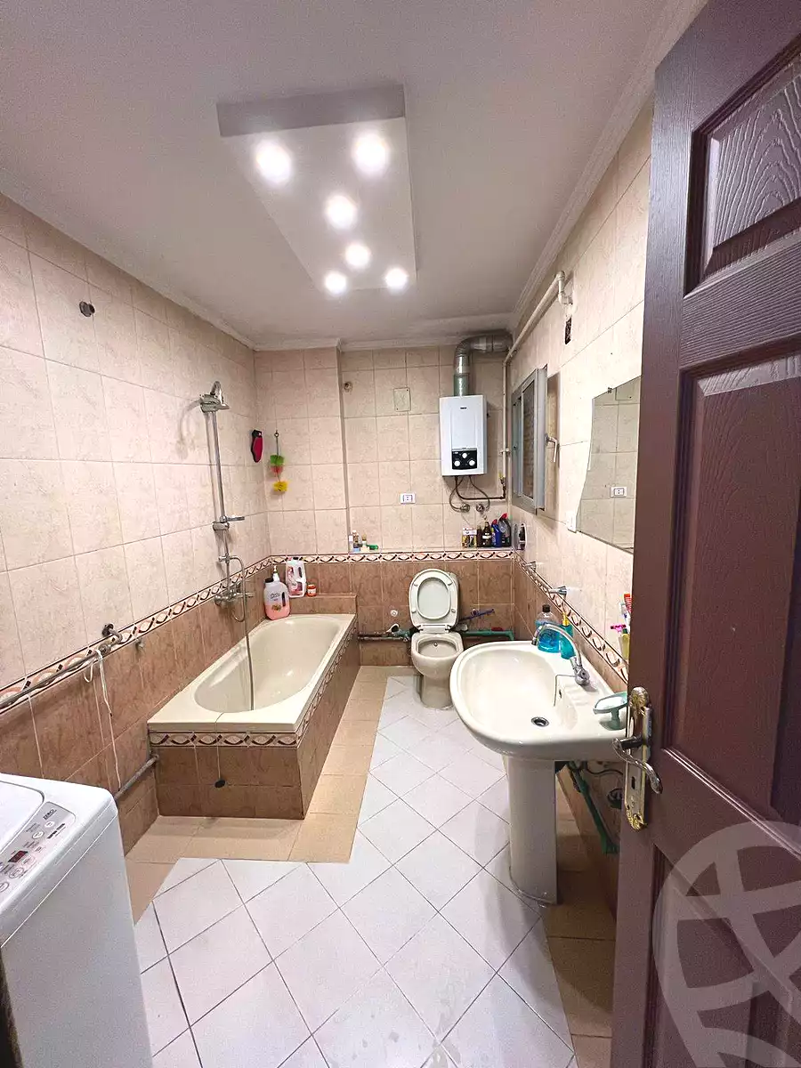 https://aqarmap.com.eg/ar/listing/6898148-for-sale-cairo-helwan-sherif-st