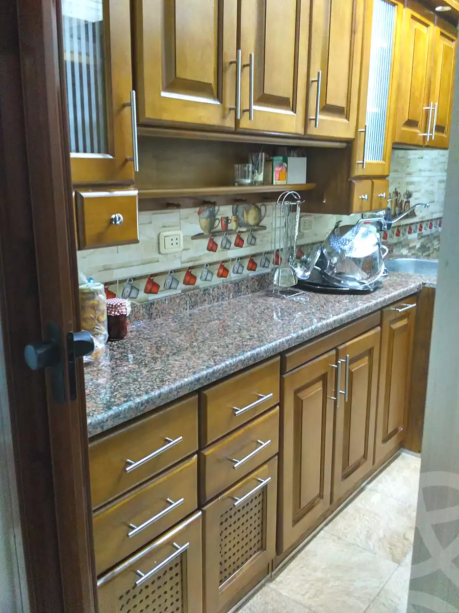 https://aqarmap.com.eg/ar/listing/6898036-for-sale-cairo-downtown-gamra-fakhry-square