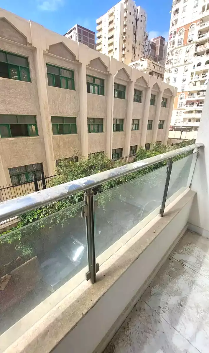 https://aqarmap.com.eg/ar/listing/6898486-for-sale-alexandria-miami