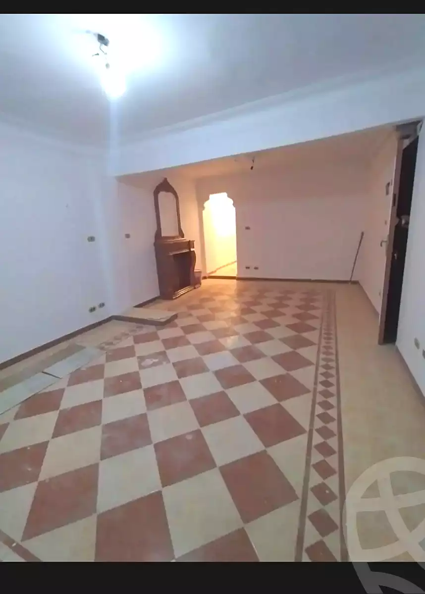 https://aqarmap.com.eg/en/listing/6898563-for-sale-alexandria-lsywf-el-falki