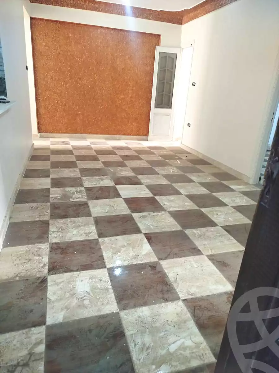 https://aqarmap.com.eg/ar/listing/6898594-for-rent-alexandria-al-agamy-bw-ywsf