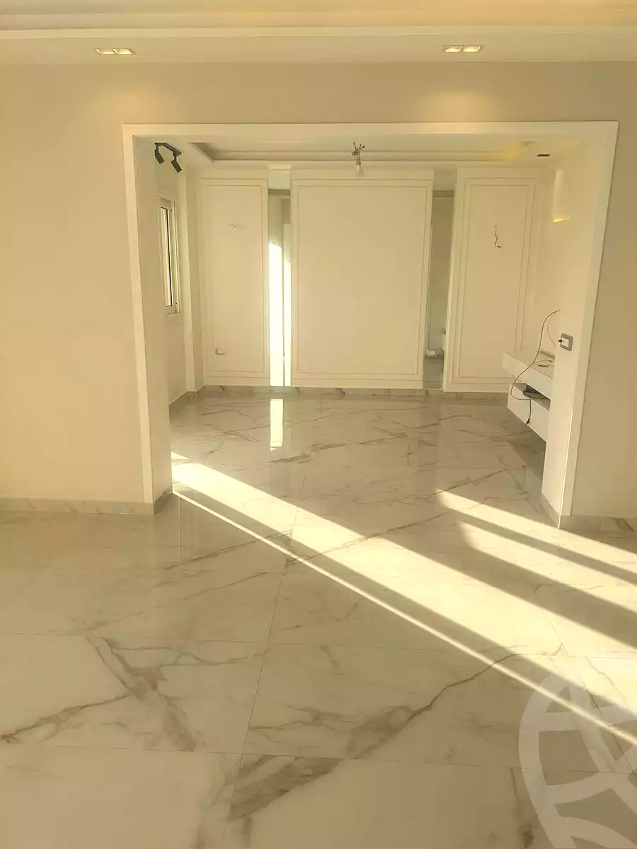 https://aqarmap.com.eg/en/listing/6899637-for-sale-cairo-new-cairo-compounds-mwntn-fyw-y-syty-club-park-mountain-view-icity