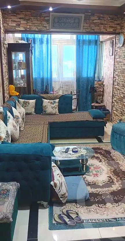 https://aqarmap.com.eg/ar/listing/6899843-for-sale-alexandria-sydy-bshr-shr-mlk-hfny