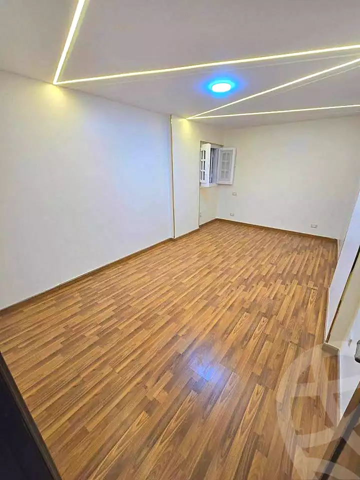 https://aqarmap.com.eg/ar/listing/6900654-for-sale-alexandria-sydy-bshr-sydy-bshr-bhry-shr-mhmwd-l-yswy
