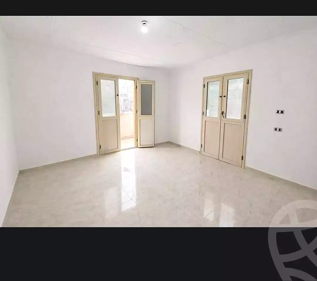 https://aqarmap.com.eg/ar/listing/6900963-for-sale-alexandria-sydy-bshr-sydy-bshr-bhry-shr-mhmwd-l-yswy