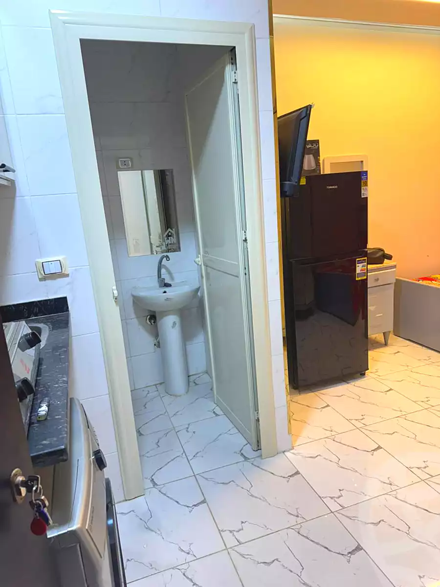 https://aqarmap.com.eg/ar/listing/6901417-for-rent-cairo-6th-of-october-el-ahyaa-neighborhood-1st-eighth-neighborhood