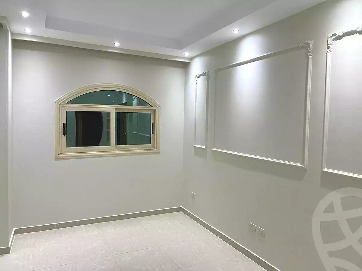 https://aqarmap.com.eg/ar/listing/6901611-for-rent-cairo-6th-of-october-el-hay-el-motamyz-el-motamayez-neighborhood-abd-el-moneim-riad-st