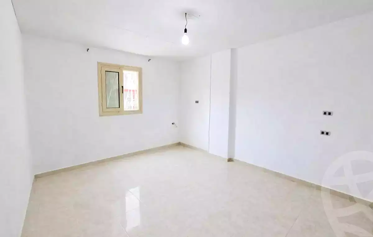 https://aqarmap.com.eg/ar/listing/6901827-for-sale-alexandria-sydy-bshr-sydy-bshr-bhry-shr-mhmwd-l-yswy