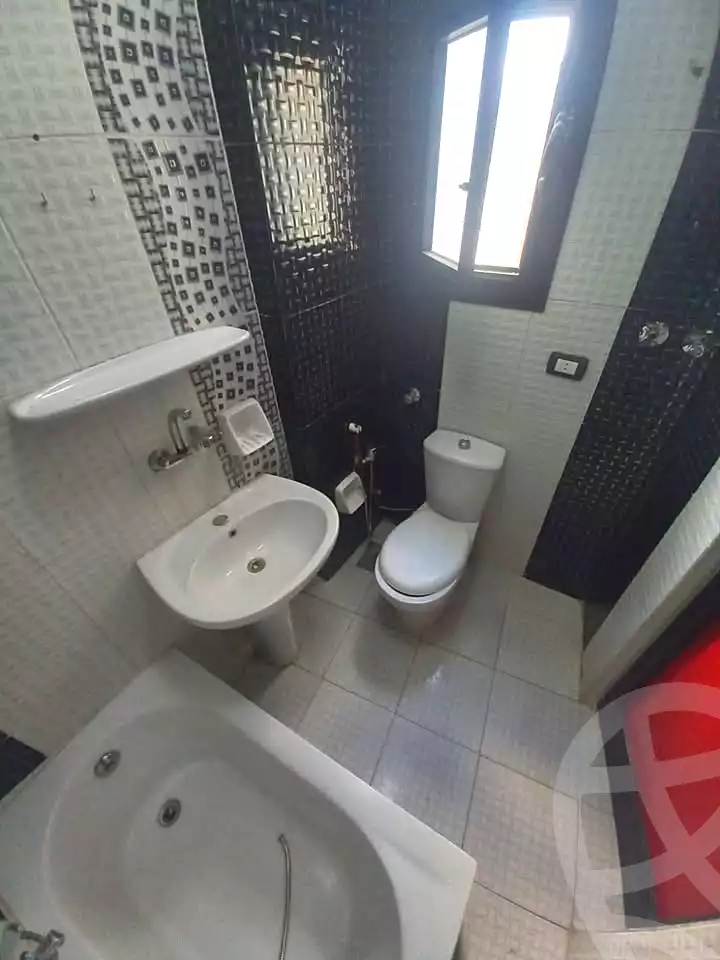 https://aqarmap.com.eg/ar/listing/6902440-for-sale-alexandria-sydy-bshr-sydy-bshr-bhry
