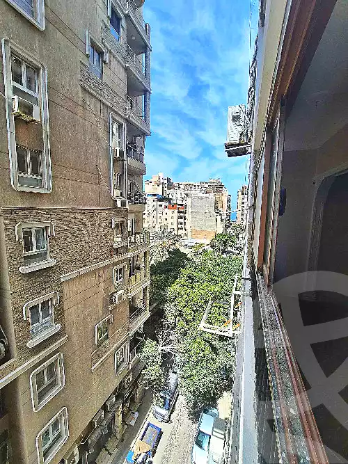 https://aqarmap.com.eg/en/listing/6901393-for-rent-alexandria-tharwat
