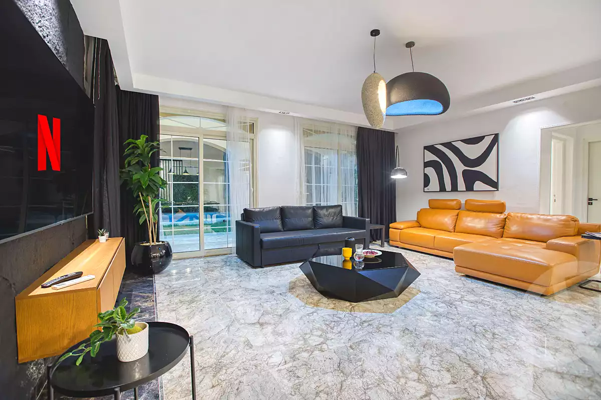 https://aqarmap.com.eg/ar/listing/6903380-for-rent-cairo-new-cairo-compounds-hyde-park