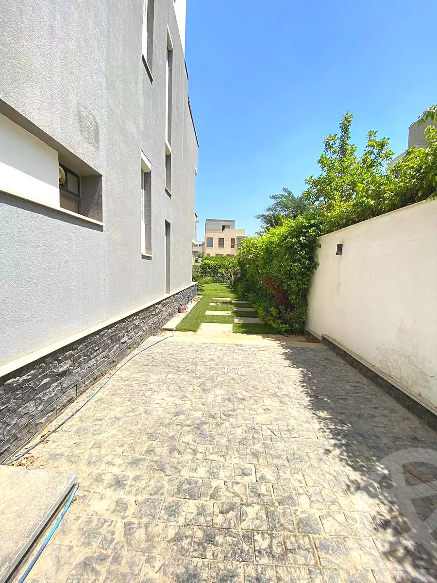 https://aqarmap.com.eg/ar/listing/6904238-for-sale-cairo-new-cairo-compounds-villette-kmbwnd-sky-kwndwz-swdyk-villette