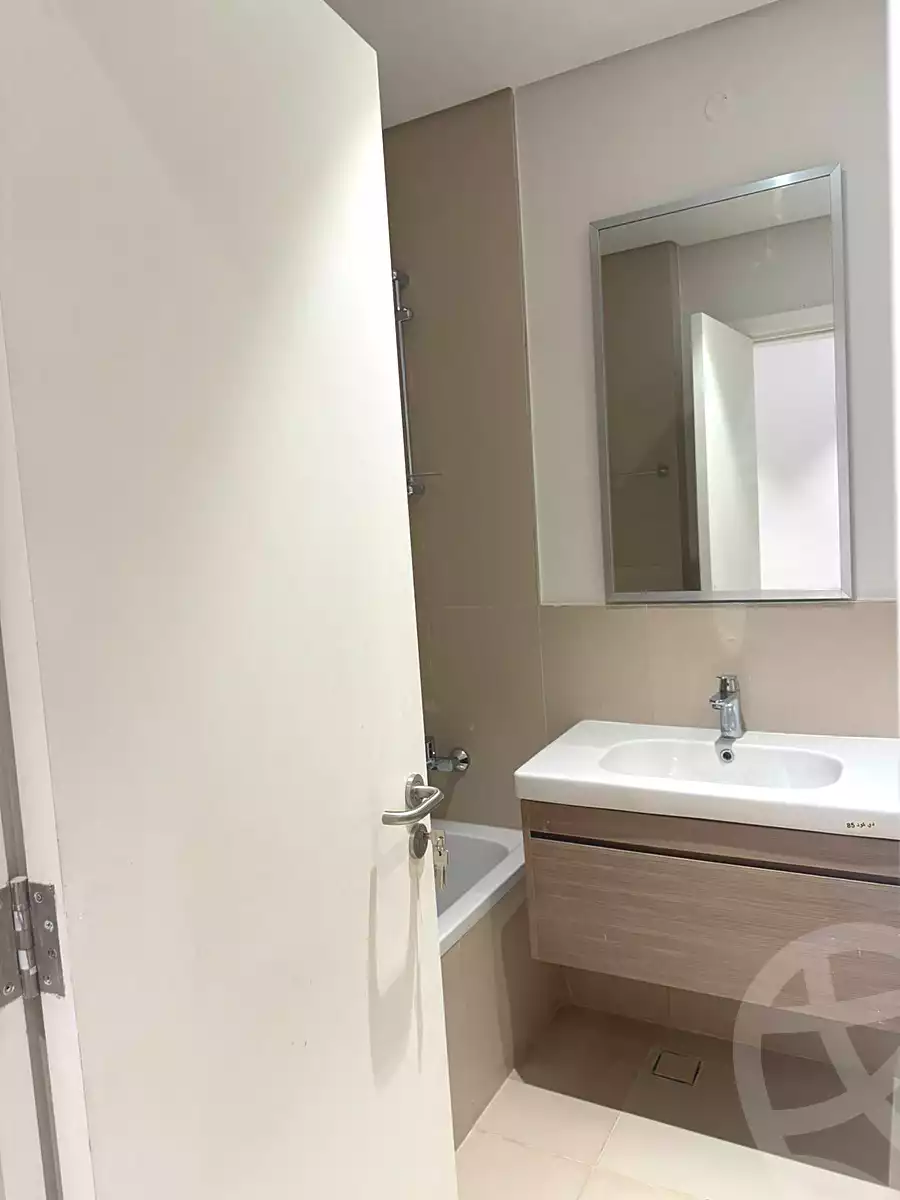 https://aqarmap.com.eg/ar/listing/6904337-for-rent-cairo-new-cairo-compounds-mivida-blue-views-residences-mivida
