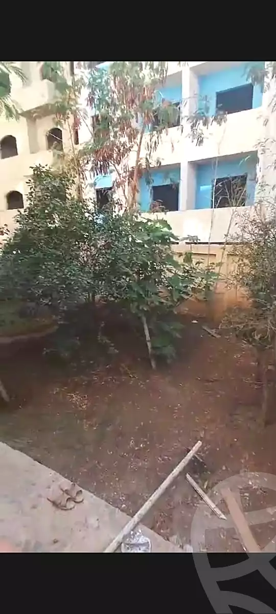 https://aqarmap.com.eg/ar/listing/6904464-for-sale-cairo-6th-of-october-el-ahyaa-neighborhood-4th-neighborhood-5