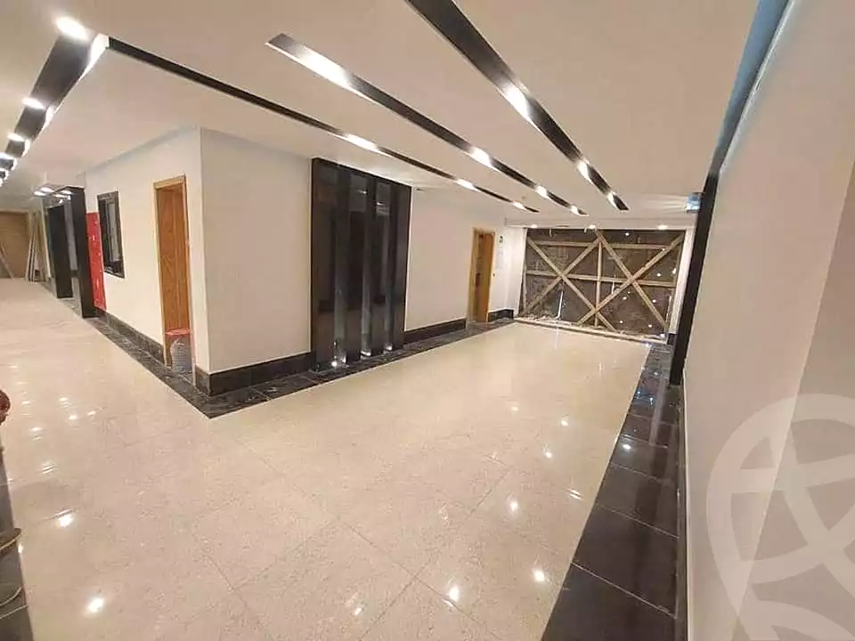 https://aqarmap.com.eg/en/listing/6904471-for-sale-cairo-new-administrative-capital-r7-midtown-condo
