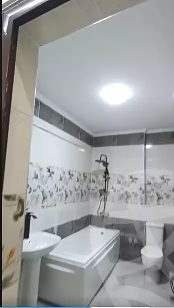 https://aqarmap.com.eg/ar/listing/6904784-for-sale-cairo-ain-shams-ain-shams-el-sharkia