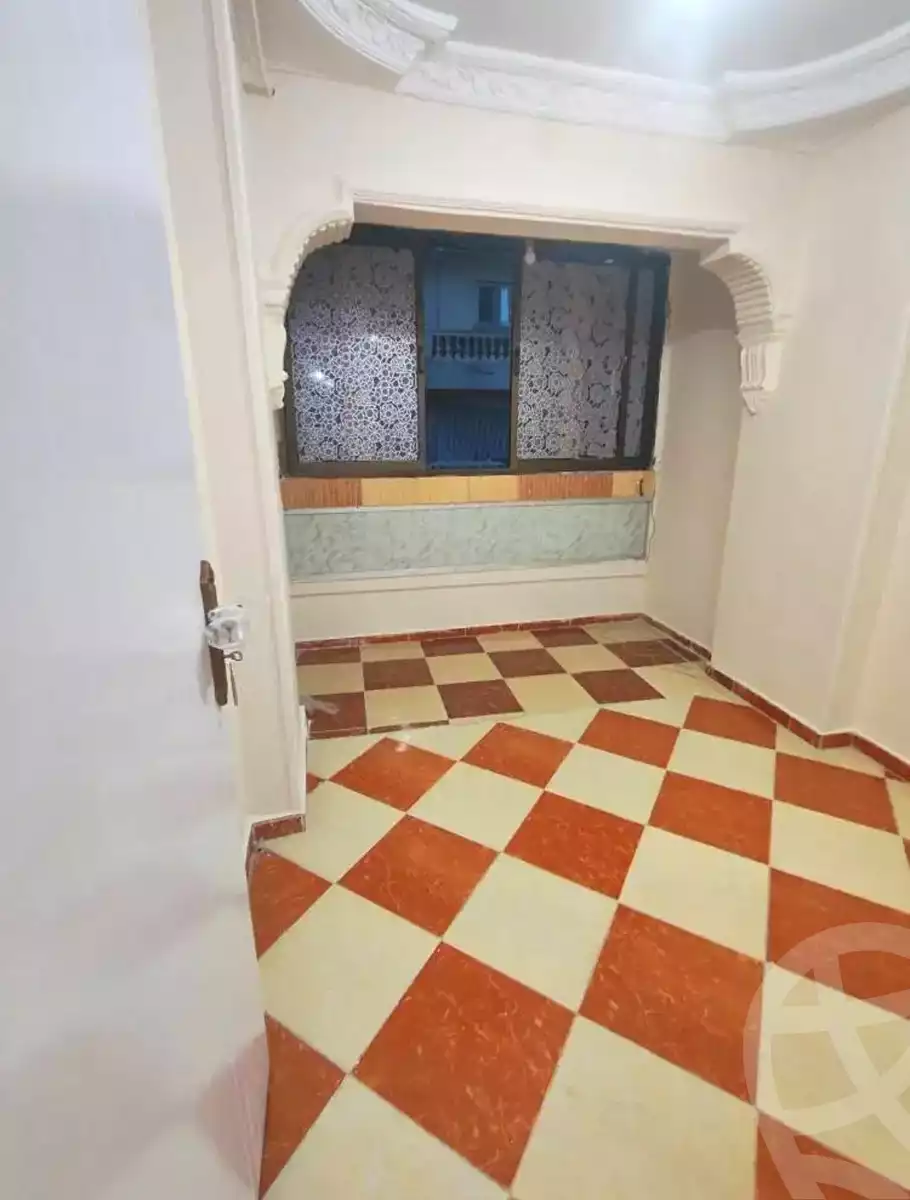https://aqarmap.com.eg/ar/listing/6904827-for-sale-alexandria-sydy-bshr-sydy-bshr-bhry