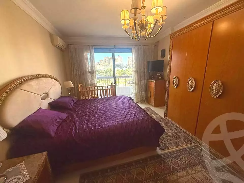 https://aqarmap.com.eg/ar/listing/6905298-for-sale-alexandria-moharram-bey-moharram-bek-st