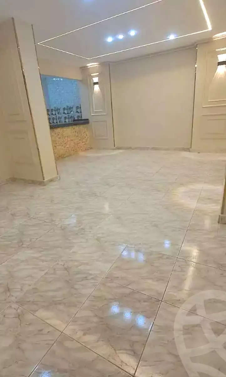 https://aqarmap.com.eg/ar/listing/6905669-for-sale-alexandria-miami-shr-jml-bd-lnsr