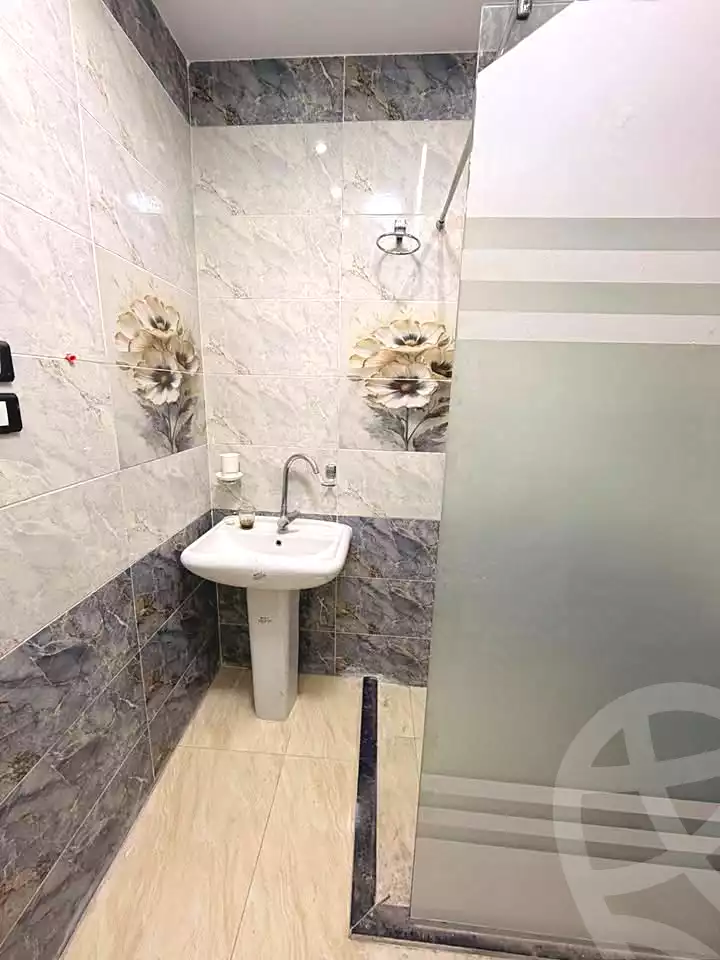 https://aqarmap.com.eg/en/listing/6905777-for-sale-cairo-elnozha-Streettt-27