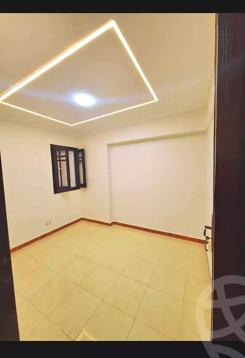 https://aqarmap.com.eg/ar/listing/6905899-for-sale-alexandria-sydy-bshr-sydy-bshr-bhry-shr-mhmwd-l-yswy