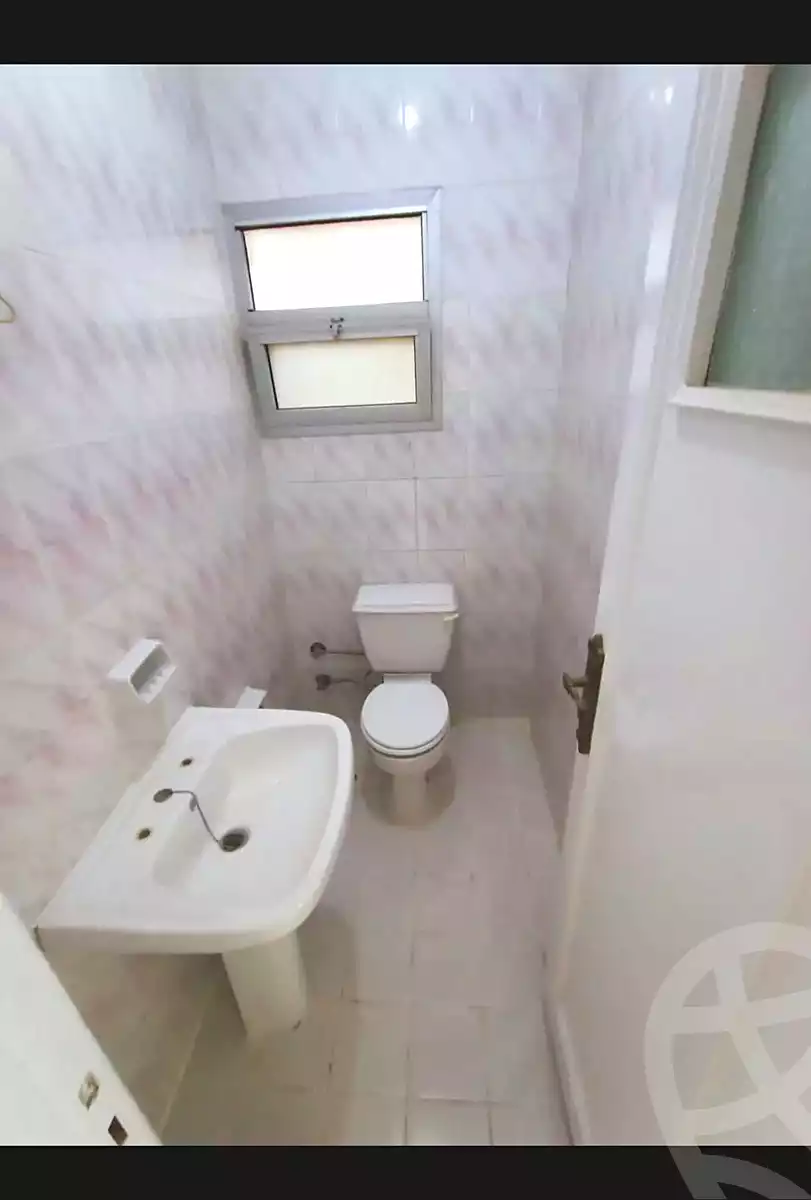 https://aqarmap.com.eg/ar/listing/6905952-for-sale-alexandria-al-agamy-shataa-el-nakheel