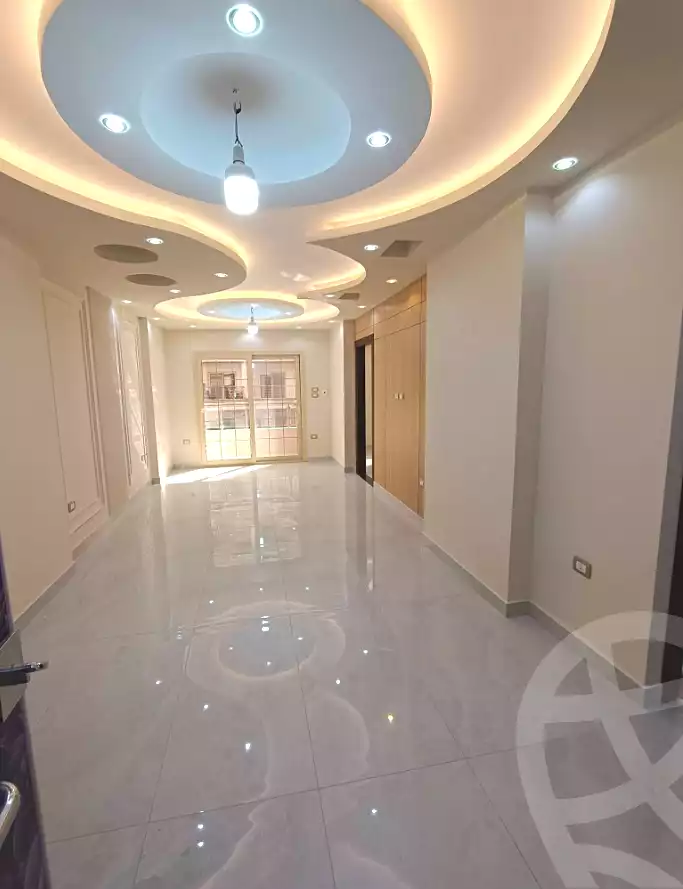 https://aqarmap.com.eg/ar/listing/6906671-for-sale-alexandria-sydy-bshr-sydy-bshr-bhry-khalil-hamada-st
