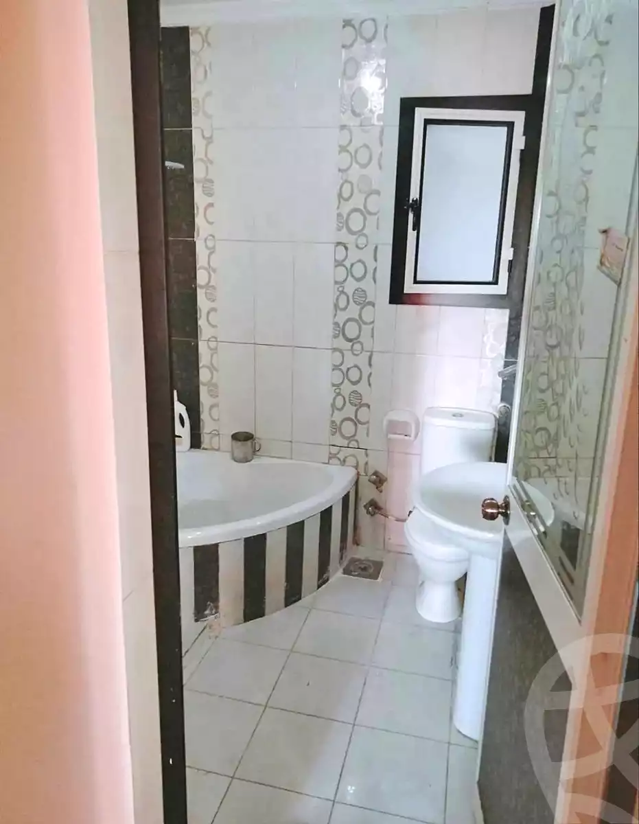 https://aqarmap.com.eg/ar/listing/6906798-for-sale-alexandria-al-agamy-el-hanouvel