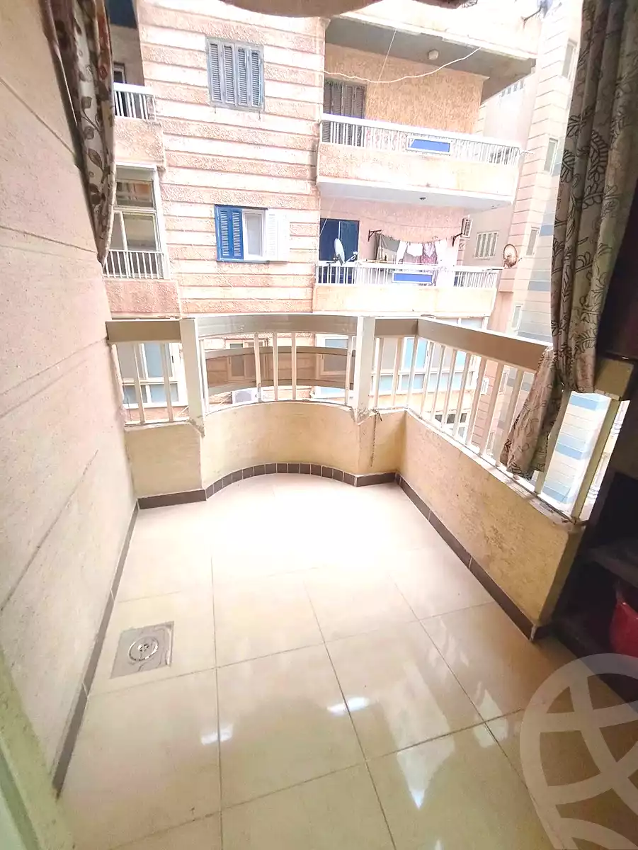 https://aqarmap.com.eg/en/listing/6907526-for-sale-alexandria-el-asafra-l-sfr-bhry