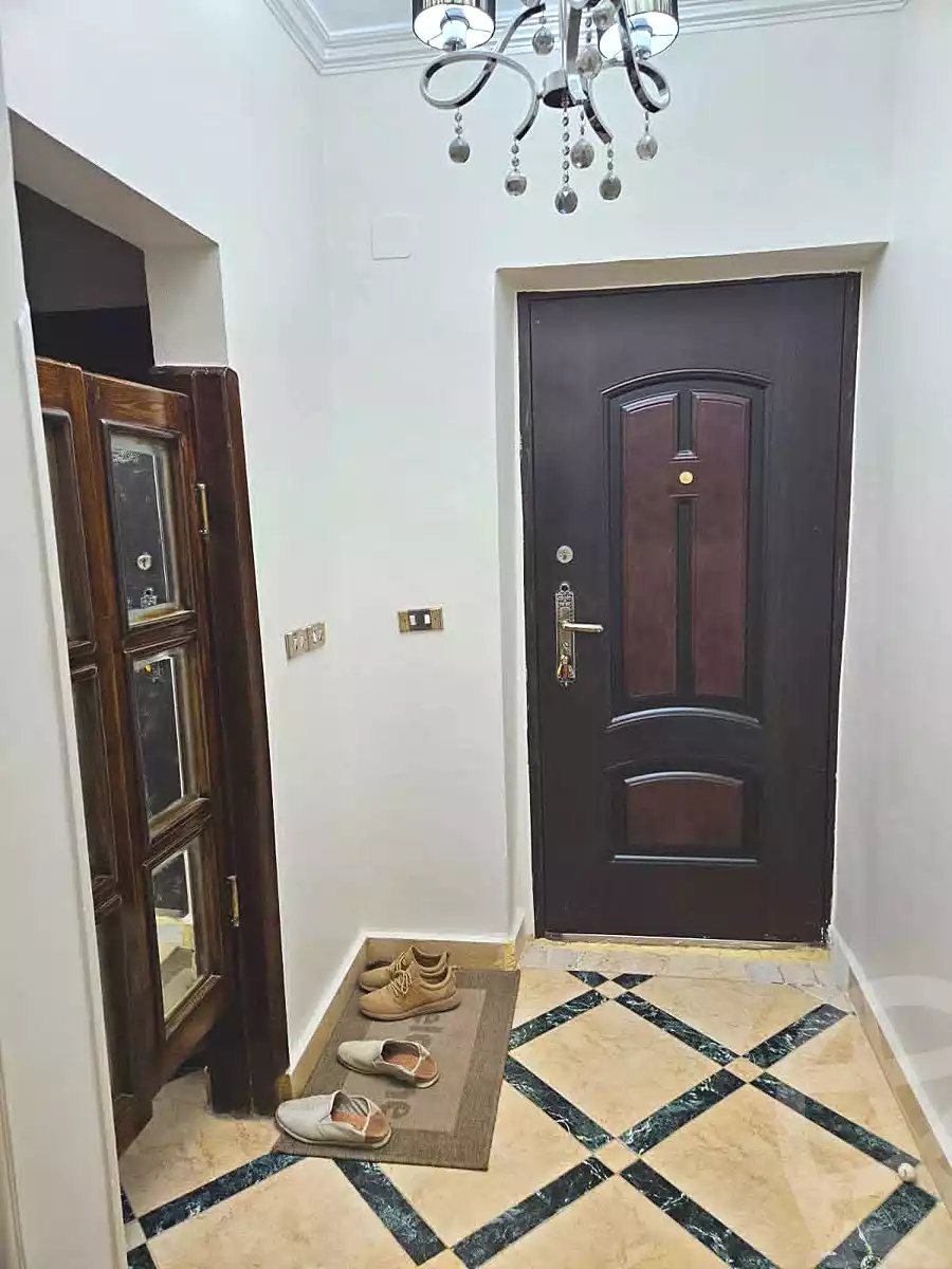 https://aqarmap.com.eg/en/listing/6907740-for-sale-cairo-helwan-mohamed-sayed-ahmed-st