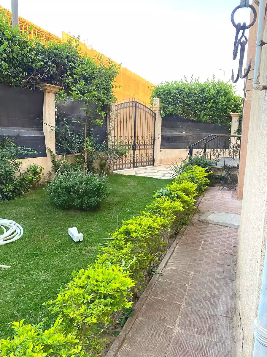 https://aqarmap.com.eg/ar/listing/6907986-for-sale-cairo-new-cairo-compounds-el-talaae