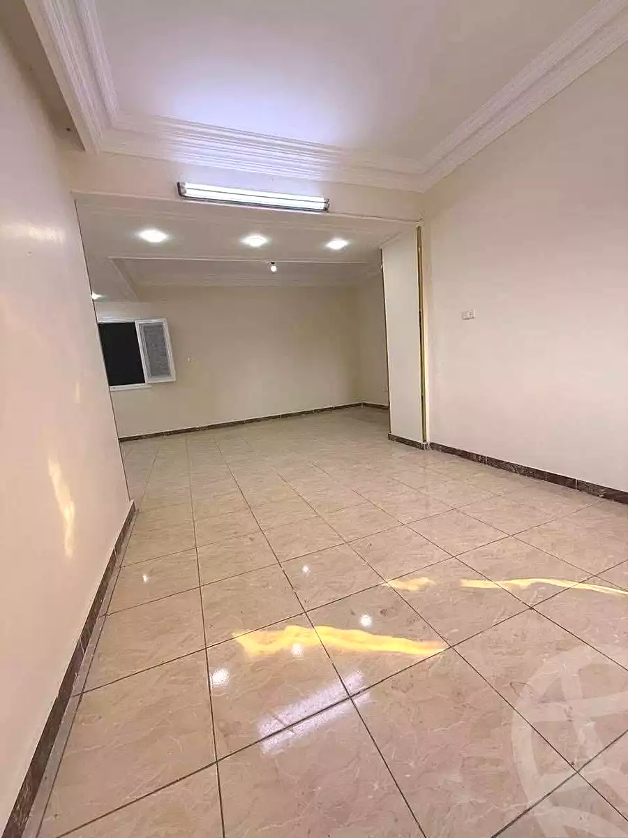 https://aqarmap.com.eg/en/listing/6908417-for-sale-cairo-helwan-helwan-el-sharkeya-abd-el-rahman-pasha-st