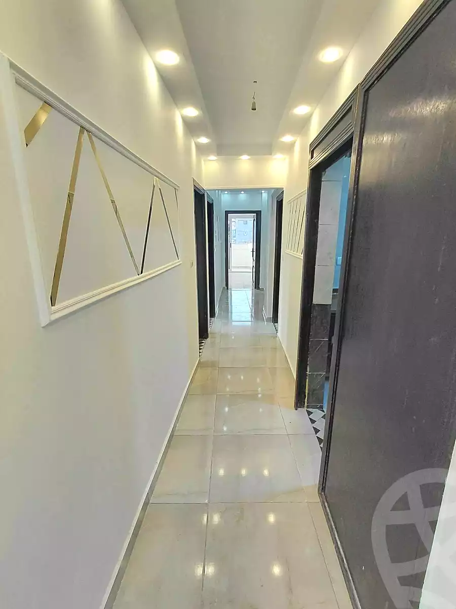 https://aqarmap.com.eg/ar/listing/6908884-for-sale-alexandria-miami-shr-jml-bd-lnsr