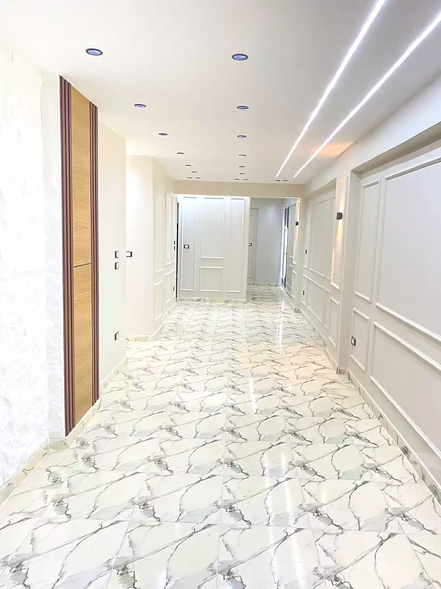 https://aqarmap.com.eg/ar/listing/6909314-for-sale-alexandria-al-agamy-lbytsh-shahr-al-assal-st