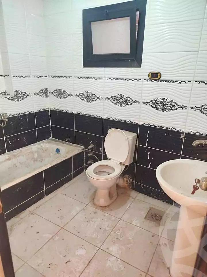 https://aqarmap.com.eg/en/listing/6909780-for-rent-alexandria-al-agamy-bw-ywsf