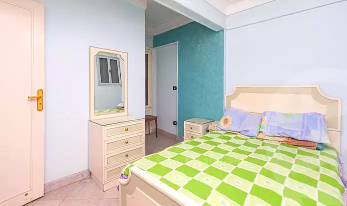 https://aqarmap.com.eg/ar/listing/6909813-for-sale-alexandria-sydy-bshr-sydy-bshr-bhry-gamal-abd-el-nasir-st