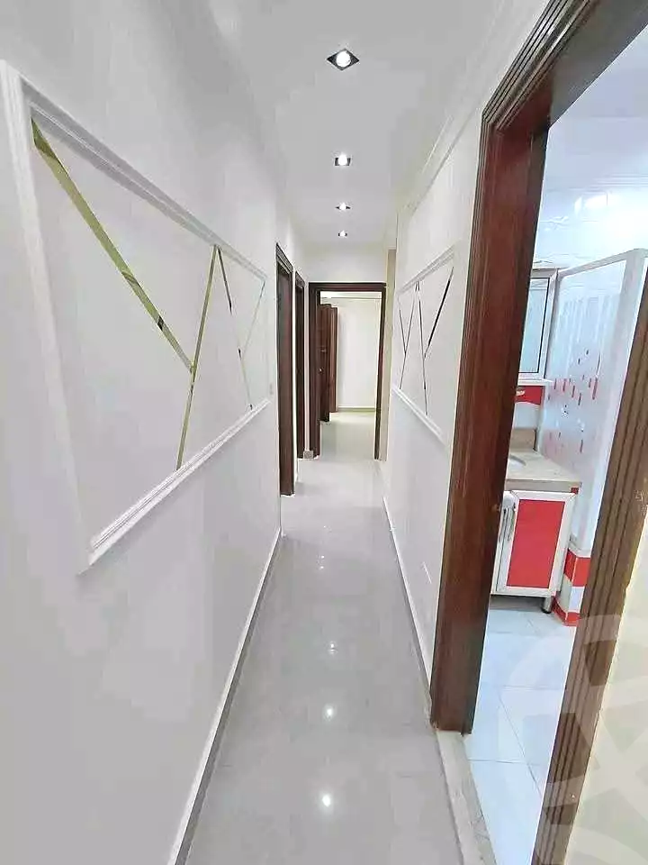 https://aqarmap.com.eg/ar/listing/6909845-for-sale-alexandria-sydy-bshr-sydy-bshr-bhry-gamal-abd-el-nasir-st