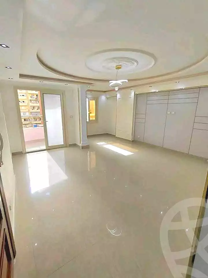 https://aqarmap.com.eg/ar/listing/6909845-for-sale-alexandria-sydy-bshr-sydy-bshr-bhry-gamal-abd-el-nasir-st