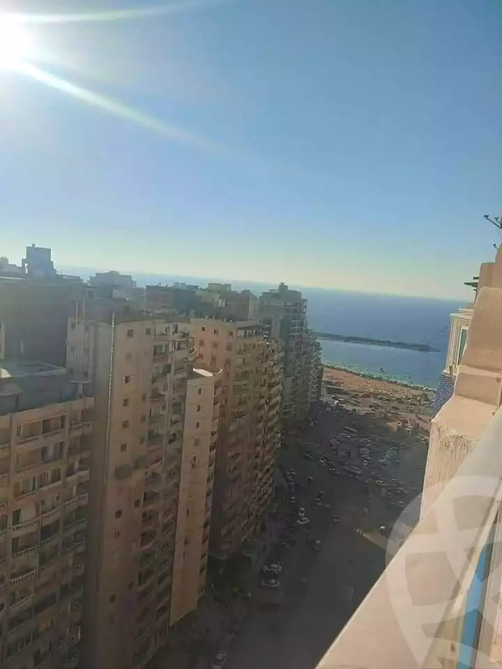 https://aqarmap.com.eg/ar/listing/6910043-for-sale-alexandria-sydy-bshr-sydy-bshr-bhry-shr-mhmd-njyb