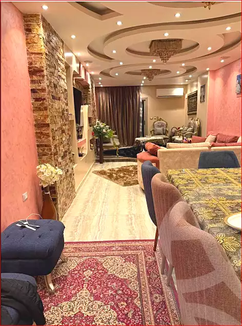 https://aqarmap.com.eg/ar/listing/6910172-for-sale-cairo-helwan-helwan-el-sharkeya-heidar-st